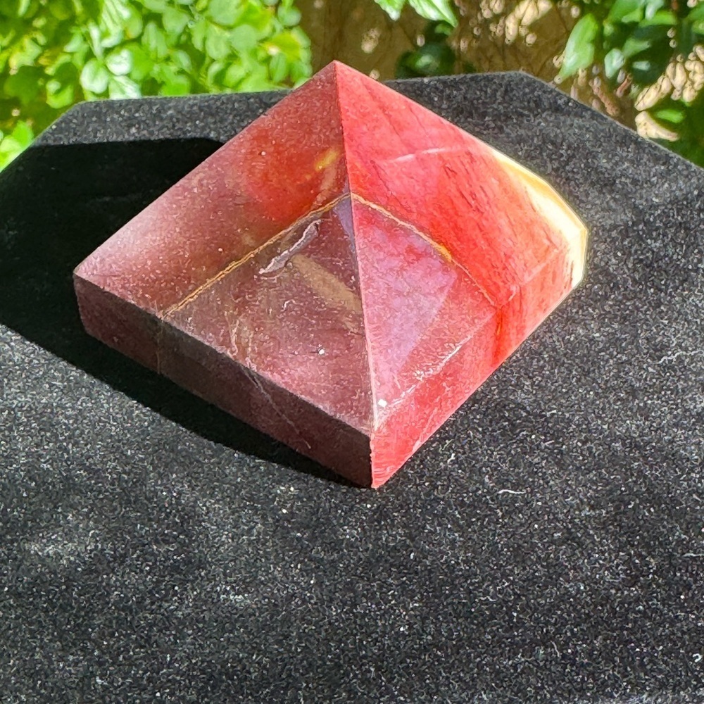 Mookaite Pyramid - Picture 2 of 5